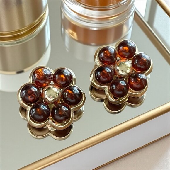 Vintage Coro Earrings Amber Lucite Floral Gold Tone Chunky Clip Signed Flower - Picture 1 of 15